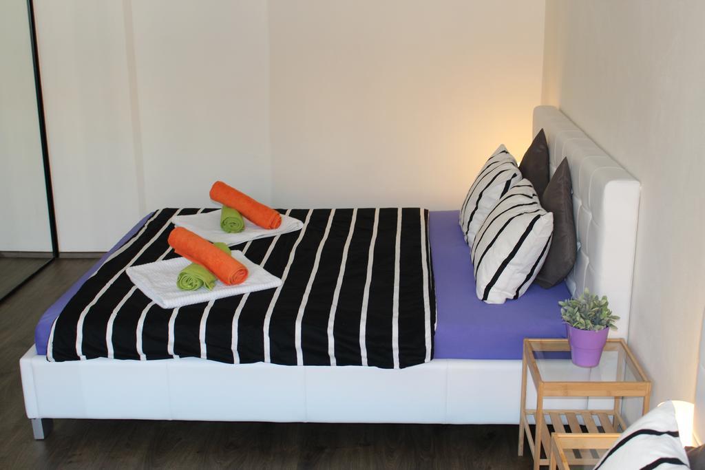 Go Native Prague Apartment Eksteriør bilde