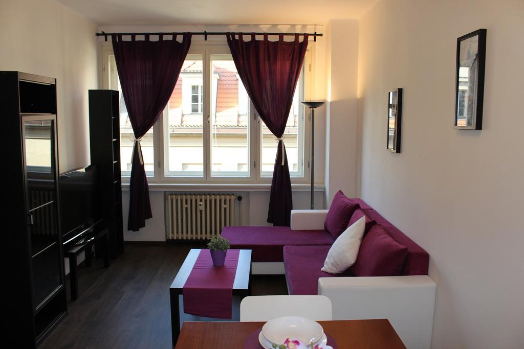 Go Native Prague Apartment Eksteriør bilde